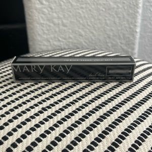 Mary Kay Lash Love Waterproof Mascara Black